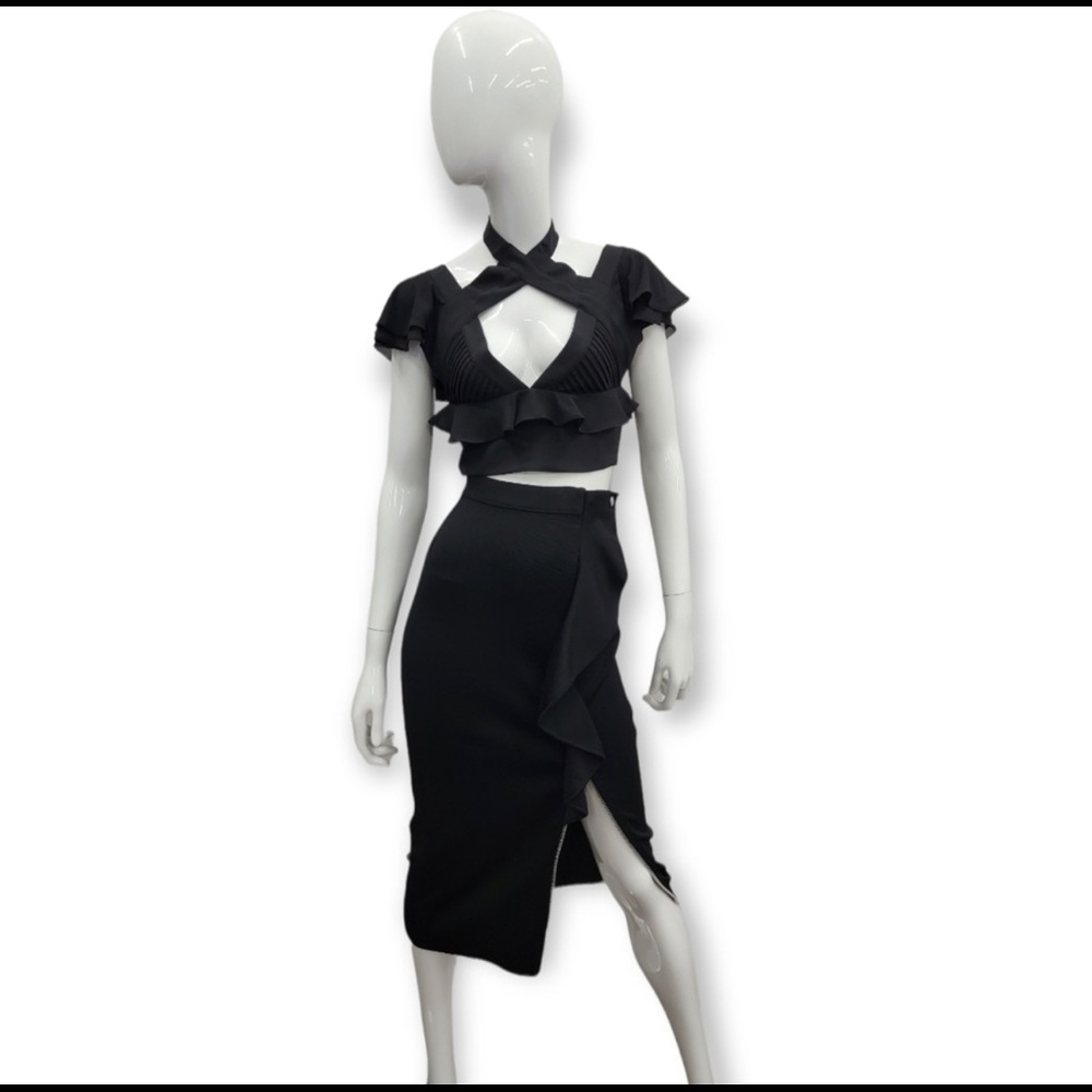 Black Ruffle Cross-Neck Crop Top - Picture 3 of 9